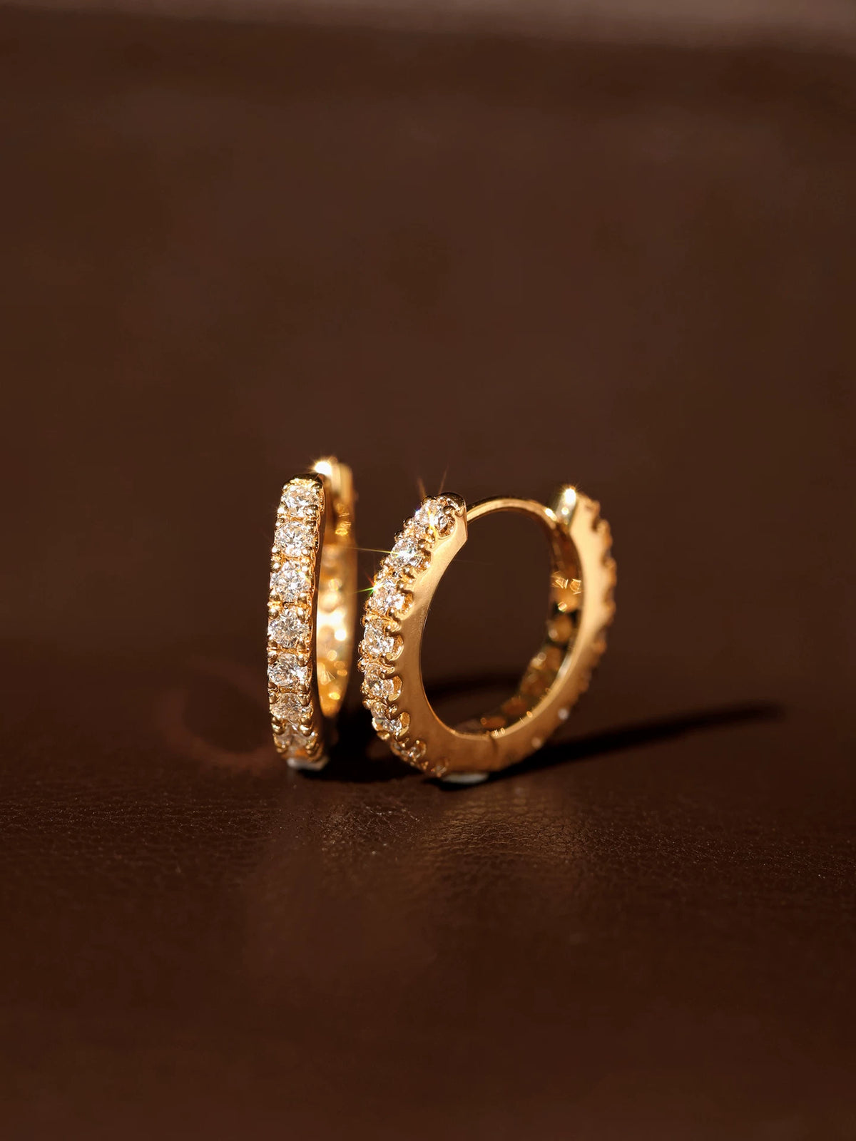 Filhaute pavé lab-grown hoops