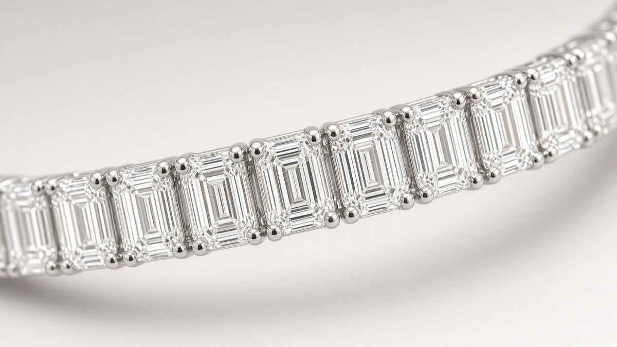 Émerive Emerald Tennis Necklace close-up · colourless emerald-cut lab-grown diamonds · Maison Alexa
