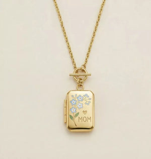 Heart Open Locket Charm — square MOM close-up